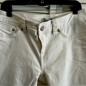 Seven7 Jeans White Cropped Capris size 12
